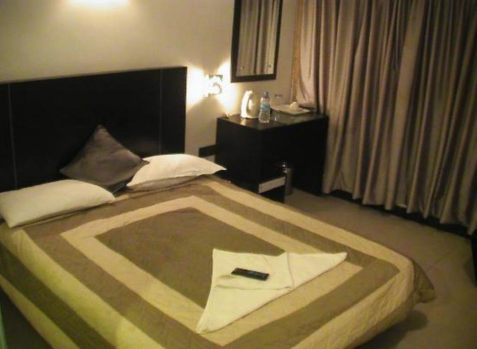 Hotel T.A.P. Gold Crest Bangalore Oda fotoğraf